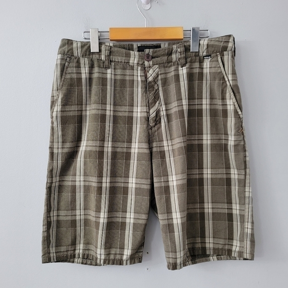 Hurley Other - 𝅺HURLEY Flat Front Shorts Brown Mens Size 32
